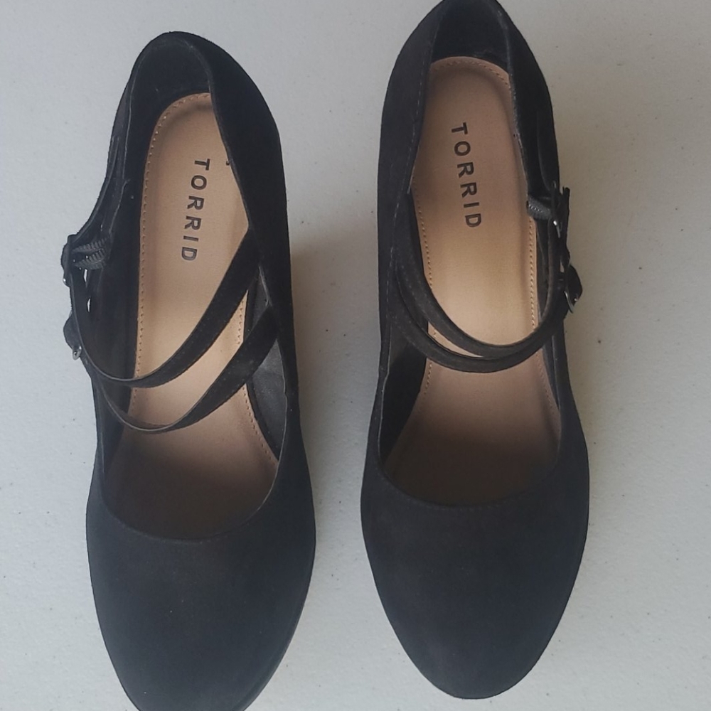 Platform wedges size 10W